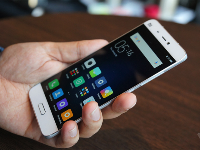 Dế sắp ra lò - Trên tay Xiaomi Mi 5 thiết kế sang trọng