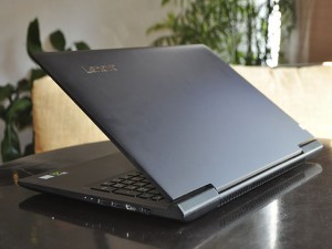 Thời trang Hi-tech - Lenovo trình làng dòng laptop &quot;khủng&quot; cho game thủ