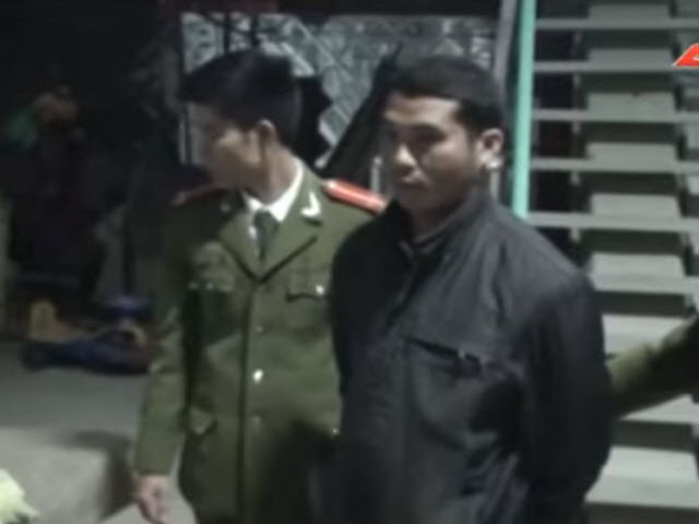 Video An ninh - Bắt nóng tên cướp táo tợn giật túi xách trong đêm