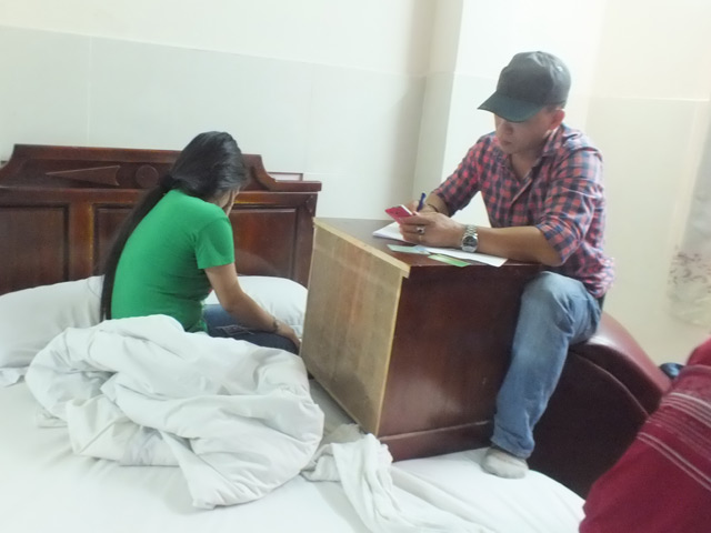 Pháp luật - Phá đường dây &quot;dắt&quot; gái mại dâm đến tận phòng cho khách