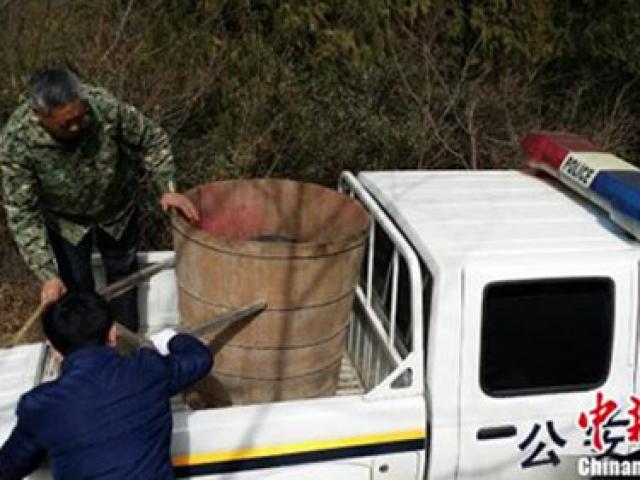 Phi thường - kỳ quặc - "Pháp sư" hấp nóng con bệnh đến chết để… trừ tà