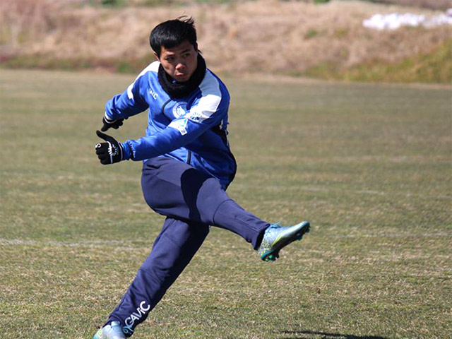 Bóng đá - Công Phượng “tập bắn”, mong được HLV Hữu Thắng để ý