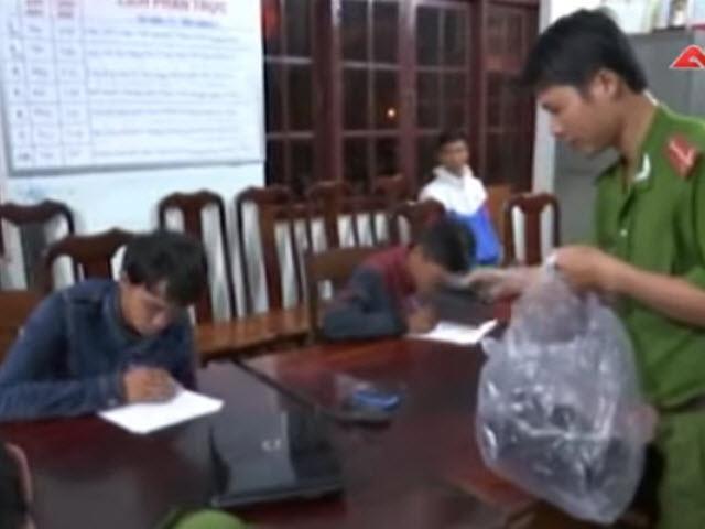 Video An ninh - Bắt hai tên cướp táo tợn cắt gân tay thiếu nữ