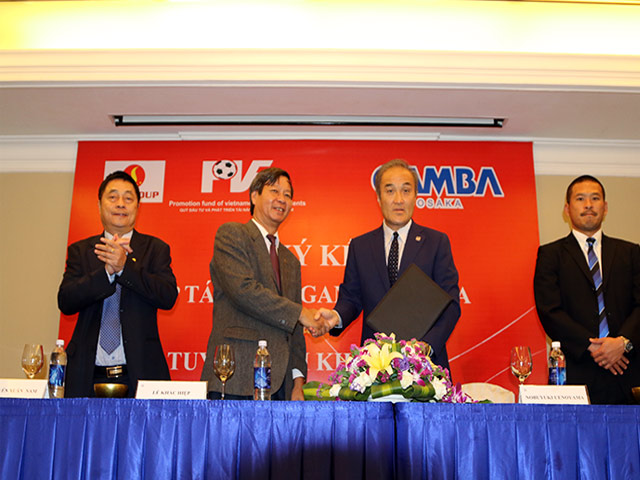 Bóng đá - Đội bóng hàng đầu Nhật Bản đến Việt Nam "săn" sao trẻ