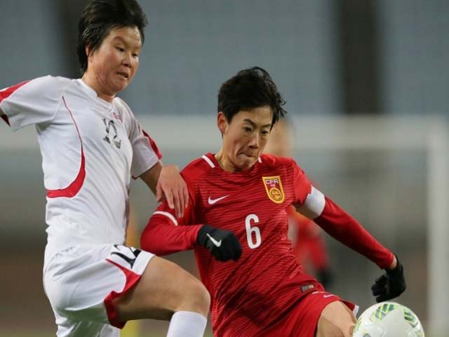 Bóng đá - Bị thổi ép, nữ CHDCND Triều Tiên rượt đuổi trọng tài