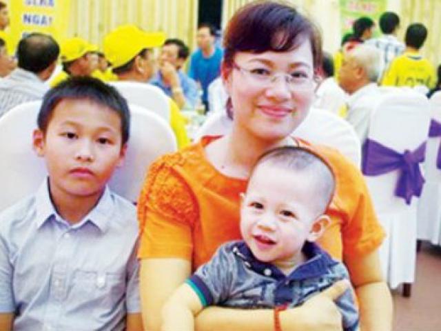 Bóng đá - Bóng hồng đằng sau HLV Hữu Thắng