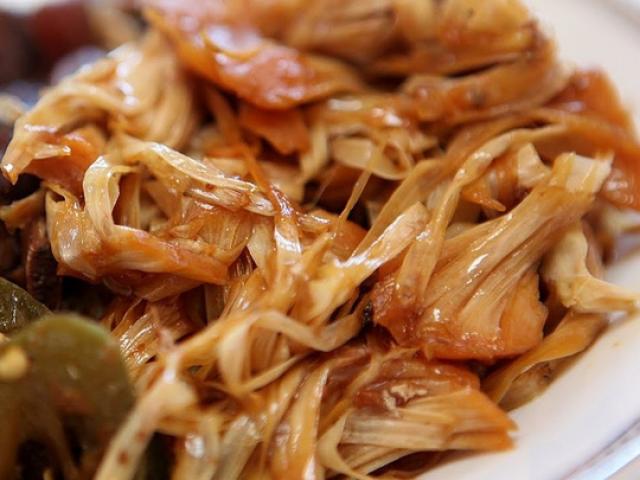 Đặc sản 3 miền - "Thịt gà" leo cây dân dã, lạ miệng