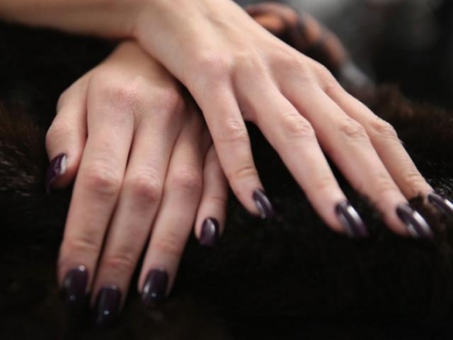 Sức khỏe đời sống - Hóa chất trong tóc và móng tay có thể gây độc cho con người