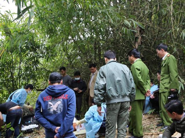 Pháp luật - Bắt nghi phạm sát hại vợ dã man trốn trong hang đá