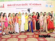 Thể thao - Dàn “hot girl” nóng bỏng chào đón cao thủ cờ vua