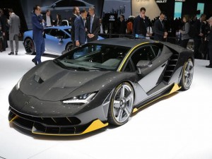 Ô tô - Xe máy - Siêu phẩm Lamborghini Centenario ngoại hình &quot;dữ dằn&quot;, giá &quot;siêu khủng&quot;