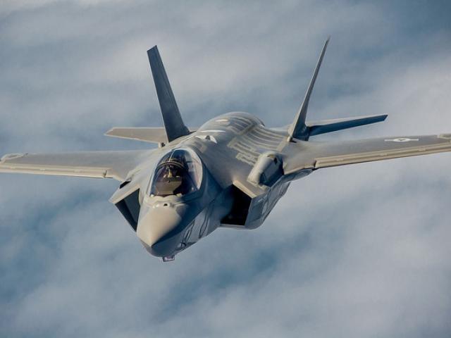Thế giới - Máy bay chiến đấu đắt nhất của Mỹ gặp lỗi nghiêm trọng