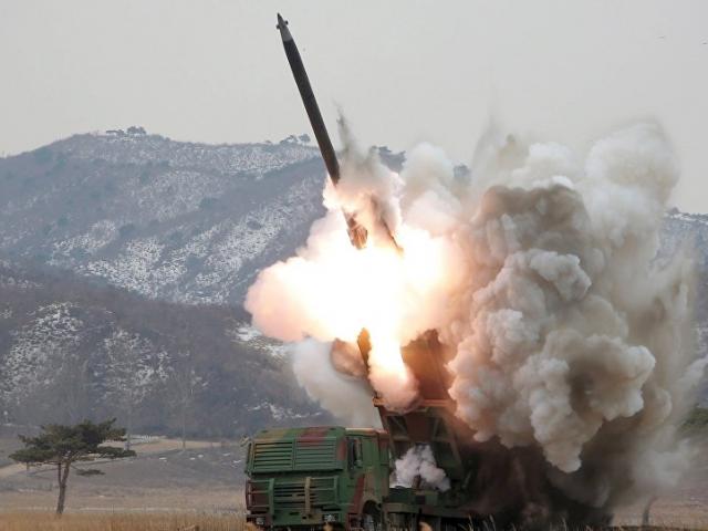 Thế giới - Triều Tiên phóng 2 tên lửa đạn đạo ra biển Nhật Bản