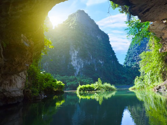 Du lịch - Tam Cốc- Bích Động, "Vịnh Hạ Long trên cạn" ở Ninh Bình