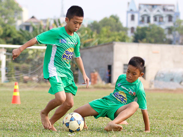 Bóng đá - “Siêu nhân” của bầu Đức có 3 năm điều trị như Messi