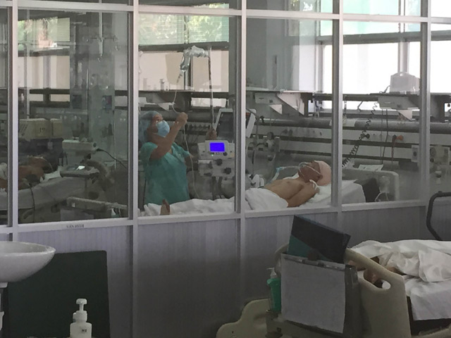 Pháp luật - Nam thanh niên bị côn đồ chém lìa tay đã tử vong