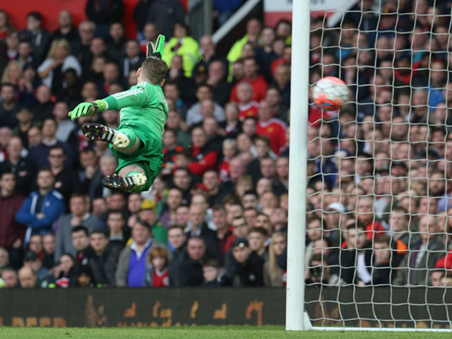Bóng đá - Bó tay trước siêu phẩm, De Gea bị Scholes chê bai