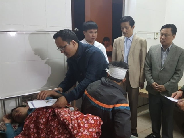 Tin tức trong ngày - Vụ TNGT thảm khốc ở Hòa Bình: 2 lái xe đều bị thương