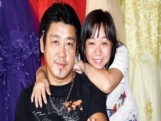 Thể thao - Trúc Vân, từ hoa chân thành hoa tay