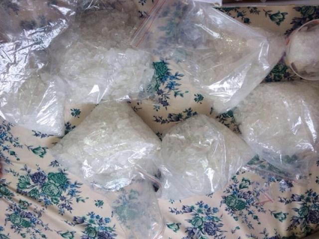 Cảnh giác - Công an TP HCM phá đường dây mua bán 10 kg ma túy đá