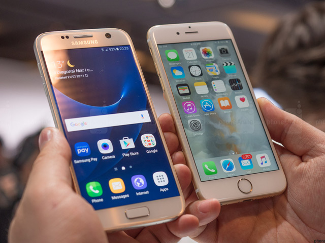So sánh Samsung Galaxy S7 và iPhone 6s: Cân tài, cân sức
