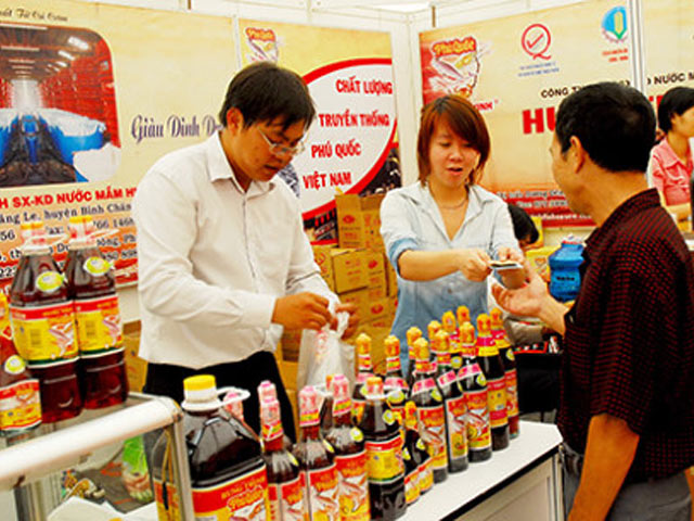 Thị trường - Tiêu dùng - Vì sao giá trị thương hiệu Việt mất 32 tỉ USD?