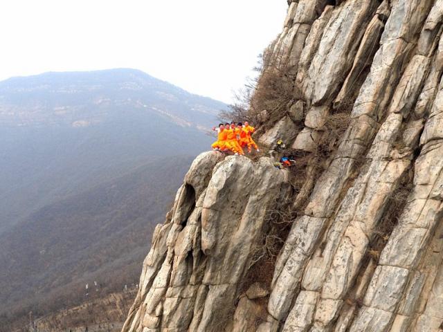 Thể thao - "Dựng tóc gáy" với màn luyện võ của Thiếu Lâm