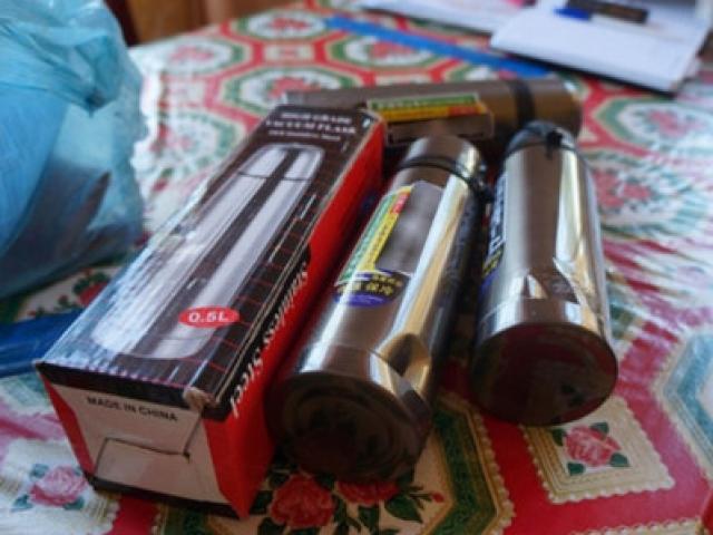 Thị trường - Tiêu dùng - Bình giữ nhiệt trôi nổi thôi nhiễm kim loại nặng