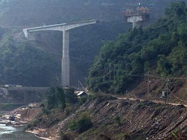 Tin tức trong ngày - Công bố nguyên nhân sập giàn giáo khiến 4 người chết ở Thanh Hóa