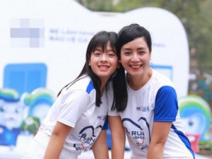 Phim - Con gái Chiều Xuân ngày càng ra dáng thiếu nữ