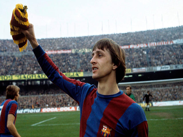 Tri ân Johan Cruyff, Barca tính đổi tên sân Nou Camp
