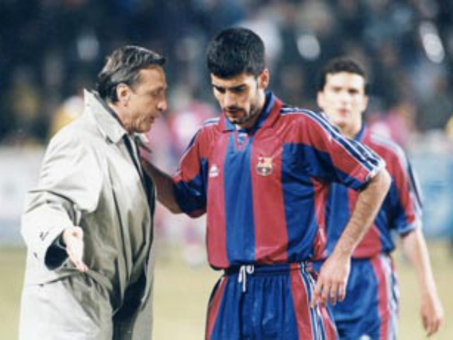 Bóng đá - Pep tự nhận không là gì so với Cruyff ở Barca