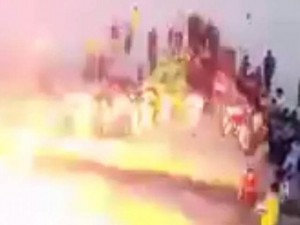 Thế giới - Iraq: Đánh bom tự sát giữa sân bóng, 65 người chết