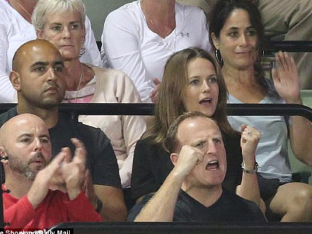 Thể thao - Tin thể thao HOT 27/3: Bà xã Murray “tái xuất” khán đài