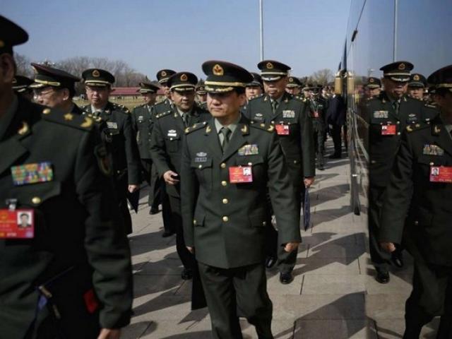 Trung Quốc chính thức cấm quân đội làm kinh tế