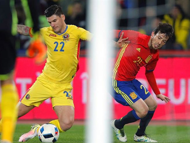 Bóng đá - Romania - Tây Ban Nha: Thử nghiệm bất thành