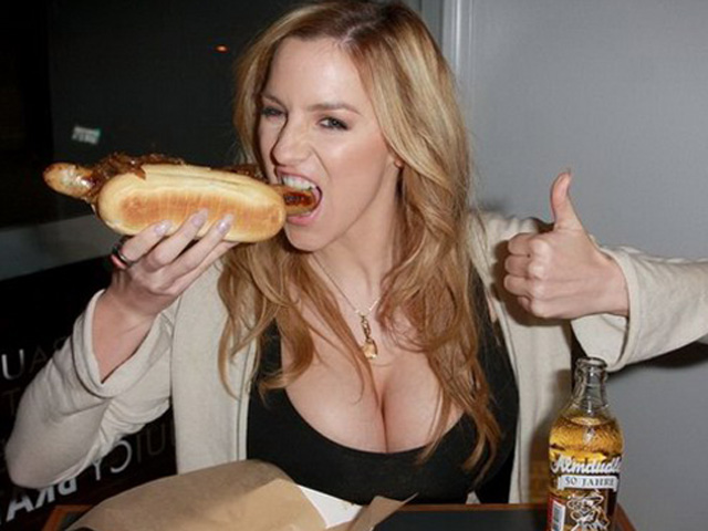 Cười 24h - Chị em "khó đỡ", anh em "khó thở"