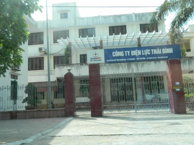 Pháp luật - Cán bộ Điện lực Thái Bình bị bắt khi đang đánh bạc