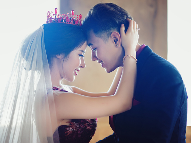 Bạn trẻ - Cuộc sống - Ảnh cưới lãng mạn của cặp đôi yêu nhau từ thuở 14