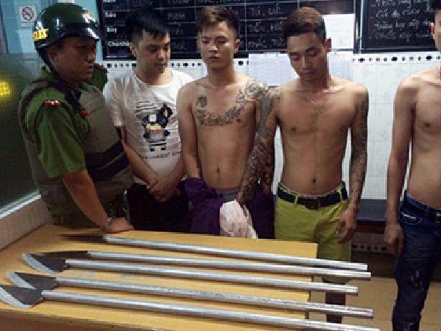 Pháp luật - Giang hồ Trương Ghi Ta nộp cả bao vũ khí