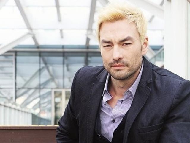 Phim - Gặp gỡ nhân vật bị ghét nhất trong "Hậu duệ Mặt trời"