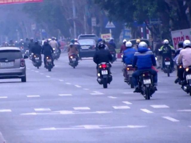 Tin tức trong ngày - Chấn chỉnh xe máy đi thẳng nhưng bật xi-nhan ở Hải Phòng