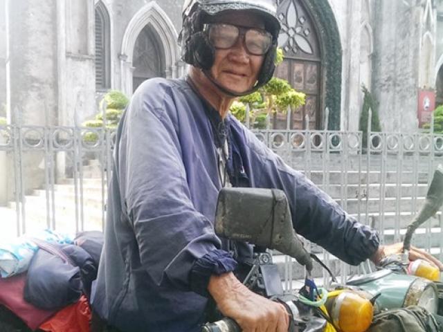 Phượt thủ dị nhân tuổi 86 và chiếc xe máy cổ lỗ sĩ