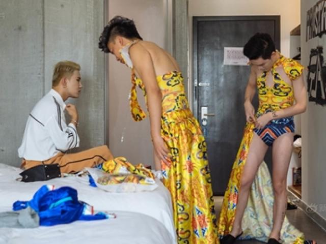 Bạn trẻ - Cuộc sống - Đột nhập nơi "tô son, điểm phấn" của nhóm vũ công nam sexy nhất TQ