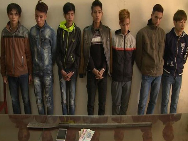 Pháp luật - Nhóm cướp 9X dùng vũ khí "nóng" chặn đường, cướp tài sản