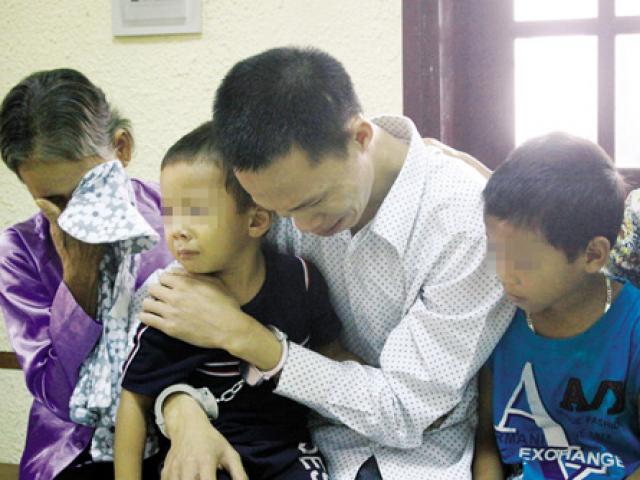 Pháp luật - Đau lòng nước mắt trẻ thơ trong phiên tòa xử cha giết mẹ