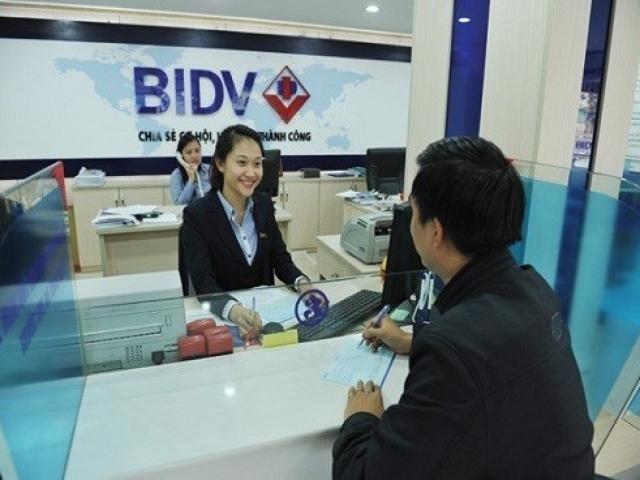 Kinh doanh - Nhiều thách thức "đón cửa" ngân hàng trong năm 2017