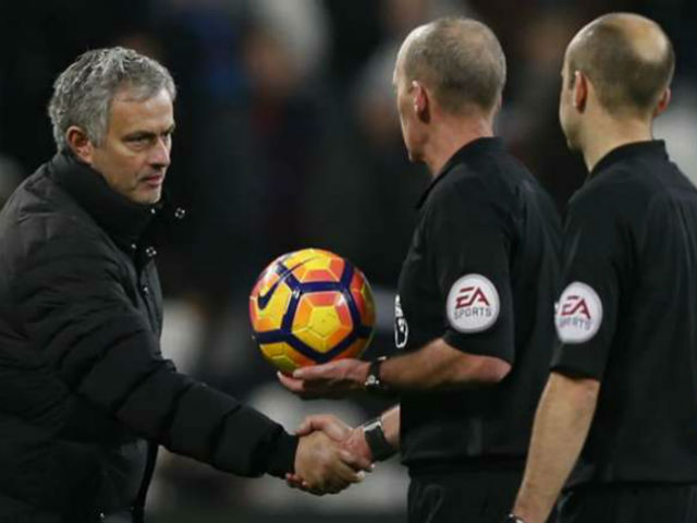 Bóng đá - Mourinho: MU "vô địch" về sự bất công từ trọng tài
