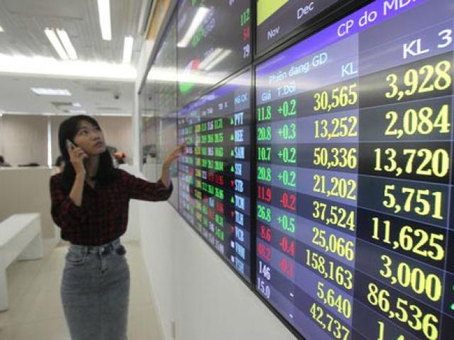 Tài chính - Bất động sản - Năm 2017: “Sóng” của cổ phiếu rẻ