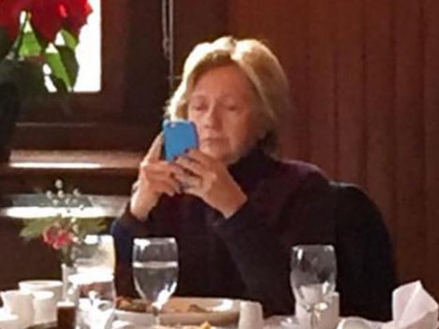 Thế giới - Sau thất bại, ứng viên Tổng thống Mỹ "chạy trốn" thế nào?